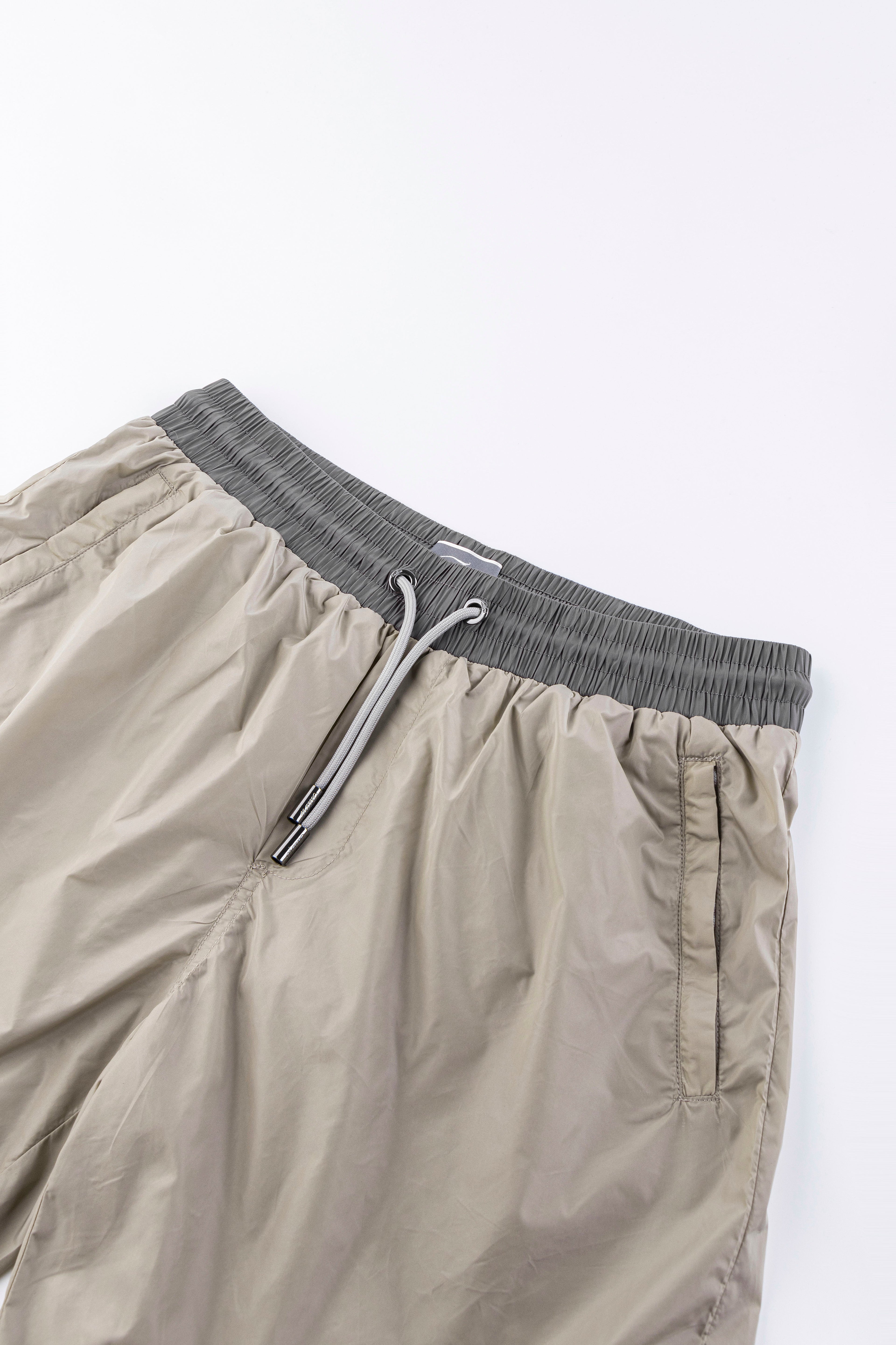 Catini Baratti Contrast Waistband Versatile Shorts Arenaria Beige/Dark Grey