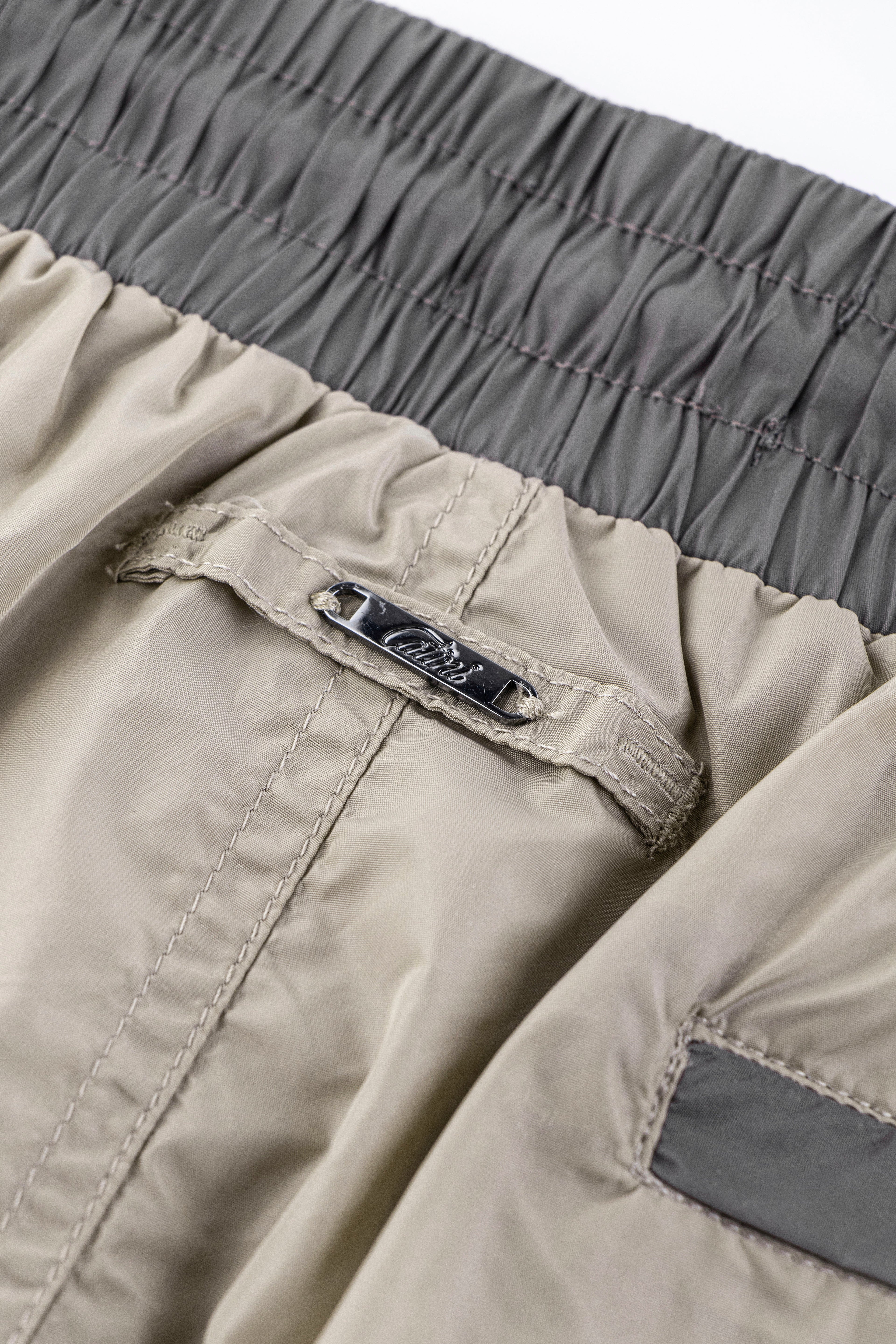 Catini Baratti Contrast Waistband Versatile Shorts Arenaria Beige/Dark Grey