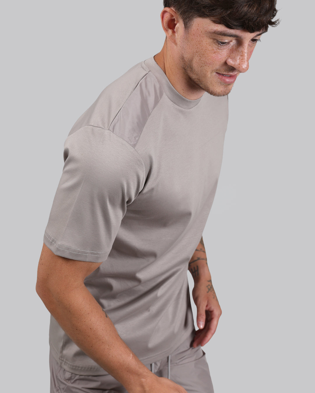 Catini Firenze Nylon Shoulder Panel T-Shirt Pale Linen